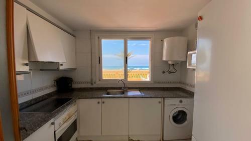 Fantastic First Beach Line 3-bed Apartment