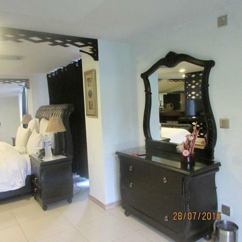 Cosy Knock Hotel