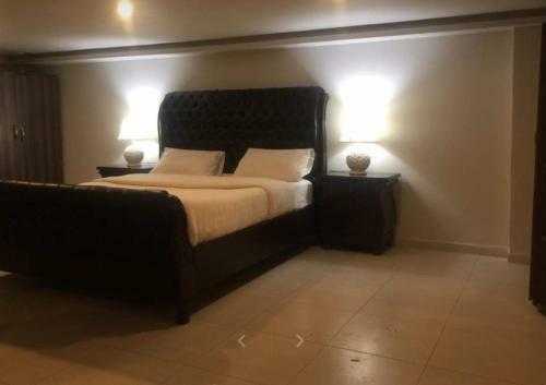 Cosy Knock Hotel