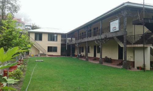 Cosy Knock Hotel