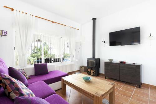 Villa Celi: Sea- & Mountain View, Peaceful & Comfortable.
