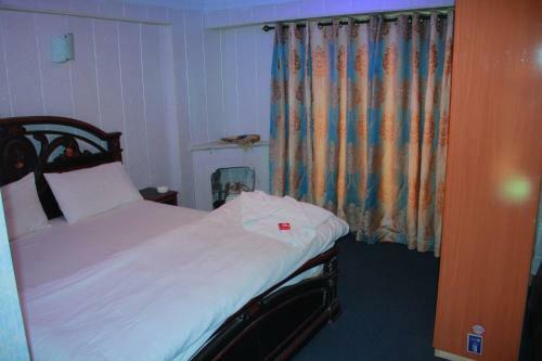 Hostal Alvadi Hotel