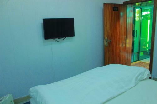 Hostal Alvadi Hotel