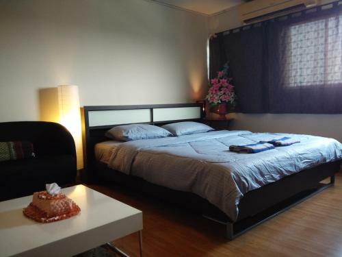 Apartamento Renovate Room Near Impact