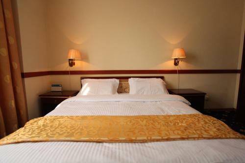 Hotel ????????