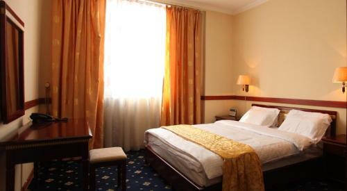 Hotel ????????