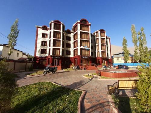 Hotel Pamir Palace