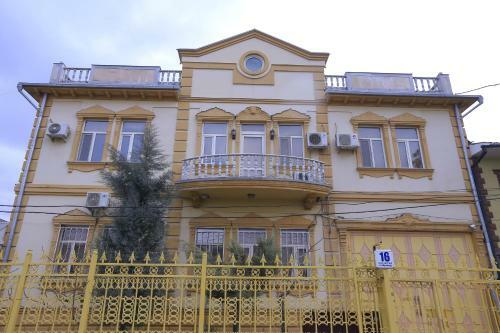 Yellow Hostel Dushanbe