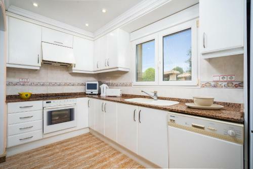 Charming 3-bed Villa In Denia First Beach Line