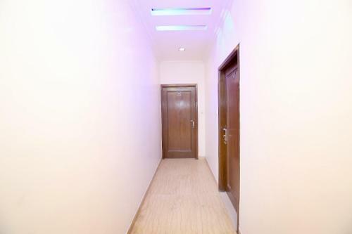 Hotel Oyo 14555 Kay Aar Regency