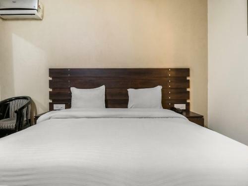Oyo 1977 Hotel Grand Galaxy