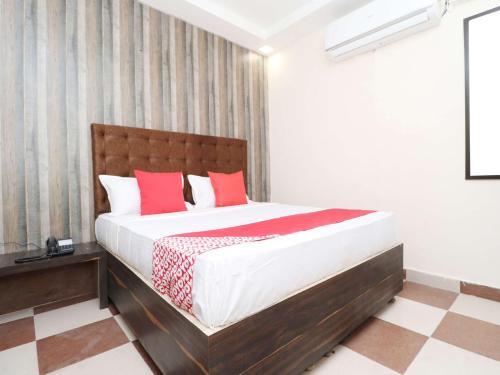 Oyo 37351 Hotel Krishna Royal