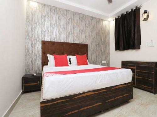 Oyo 37351 Hotel Krishna Royal