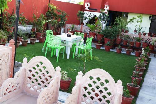 Hotel Ganesha Palace
