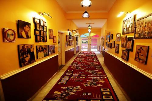 Hotel Ganesha Palace