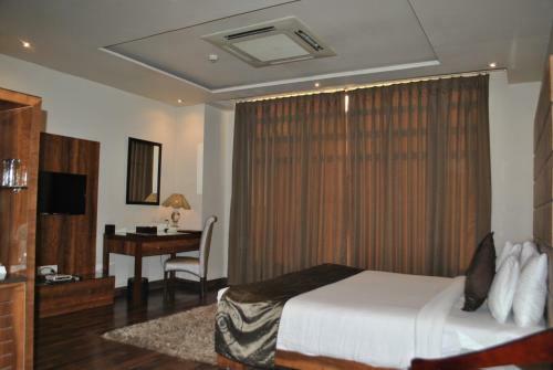 Hotel One Earth Avaas