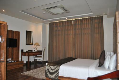 Hotel One Earth Avaas