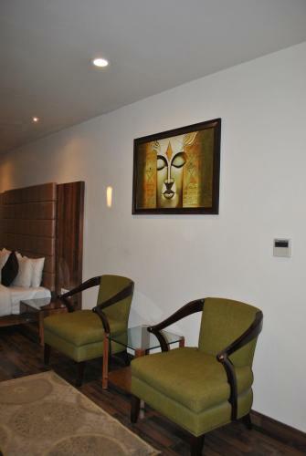 Hotel One Earth Avaas