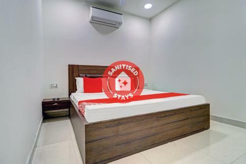 Oyo 74643 Hotel Jass Residency