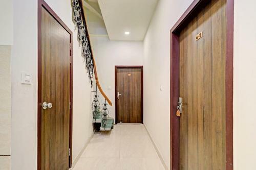Oyo 74643 Hotel Jass Residency