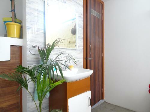 Yomad Hostel - Yoga & Travel