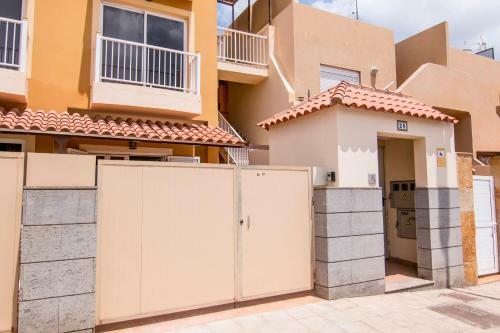 Airport Apartment - Yesenia