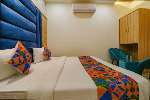 Fabhotel Diamond Villa