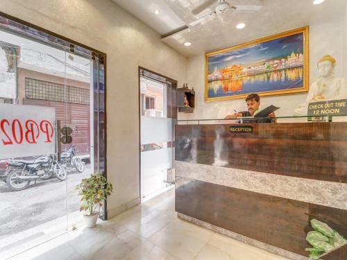 Oyo 82426 Hotel Pb02 Inn