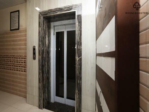 Hotel Sehmi's Best Rest Inn