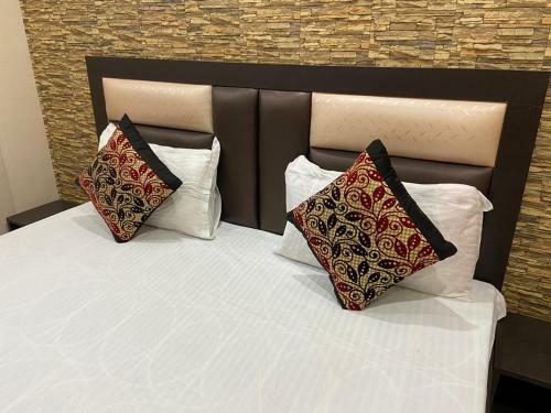 Hotel Nv Residency