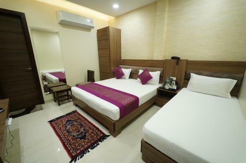 Hotel S.s Royal