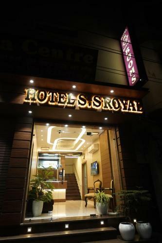 Hotel S.s Royal