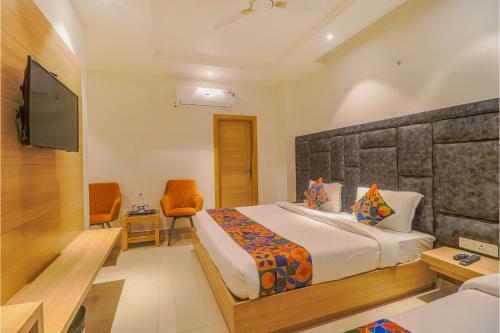 Fabhotel Apple Tree