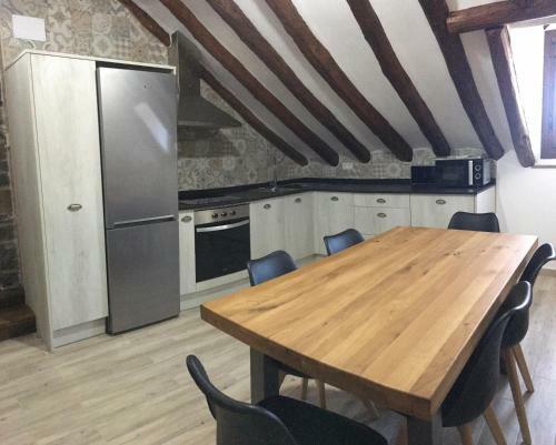 Apartamentos Bajo Pe�a