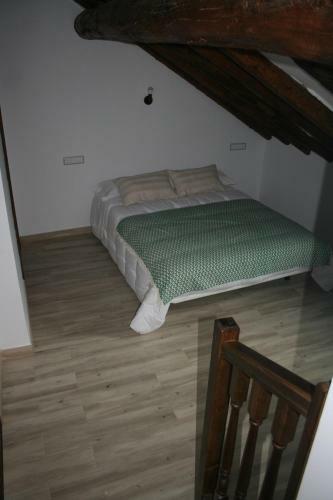 Apartamentos Bajo Pe�a