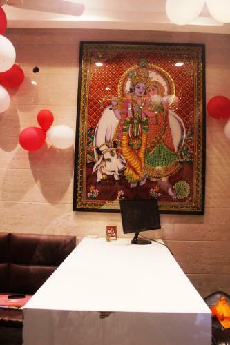 Shree Krishna Hotels