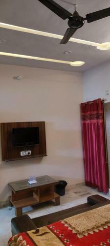Hostal Kanta Devi Guest House