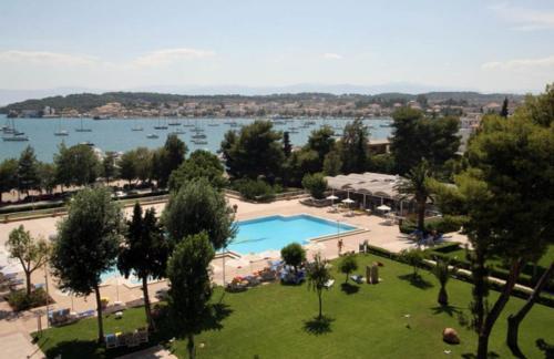 Aks Porto Heli Hotel