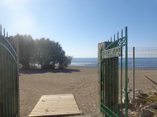 Apartamento Nicholas Beach Studios