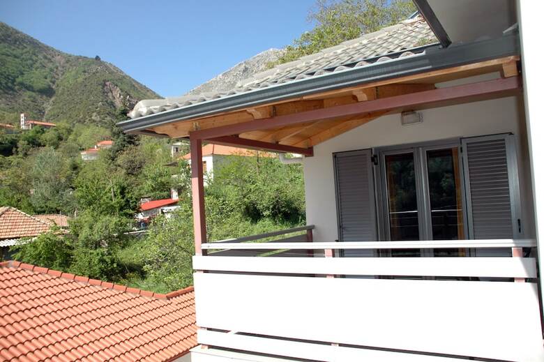 Hotel To Greki