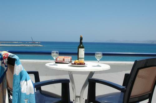 Hostal Portobelis House