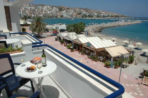 Hostal Portobelis House