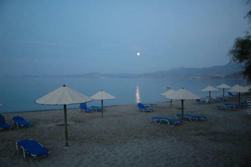Hostal Portobelis House
