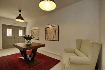 Aloe Luxury Apartments & Suites