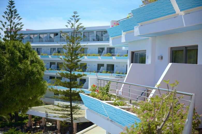 Hotel Blue Horizon