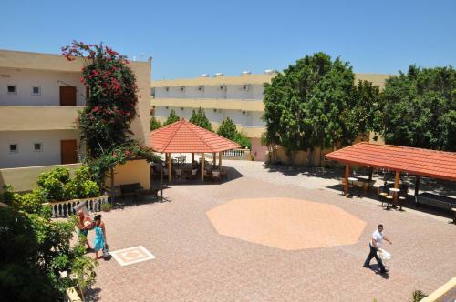 Aparthotel Fantasy Hotel