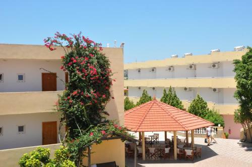 Aparthotel Fantasy Hotel