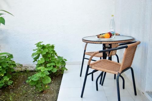Antomar Apartments And Studios