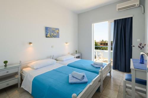 Antomar Apartments And Studios