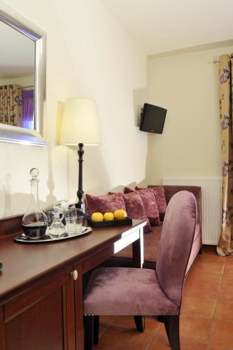 Hostal Guesthouse Rousis
